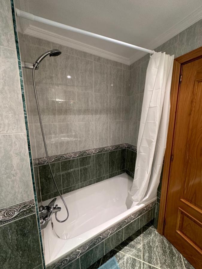Grand Plaza Mayor Madrid Bagian luar foto